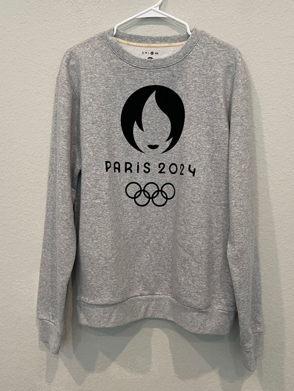 Paris 2024 Olympic Games Sweatshirt Unisex Adult XL Gray Crewneck Logo